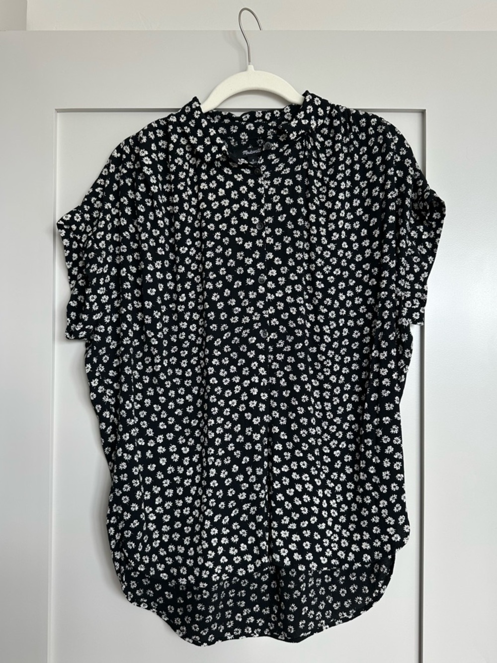 Madewell Collared Button-Up Flowy Flowered Blouse